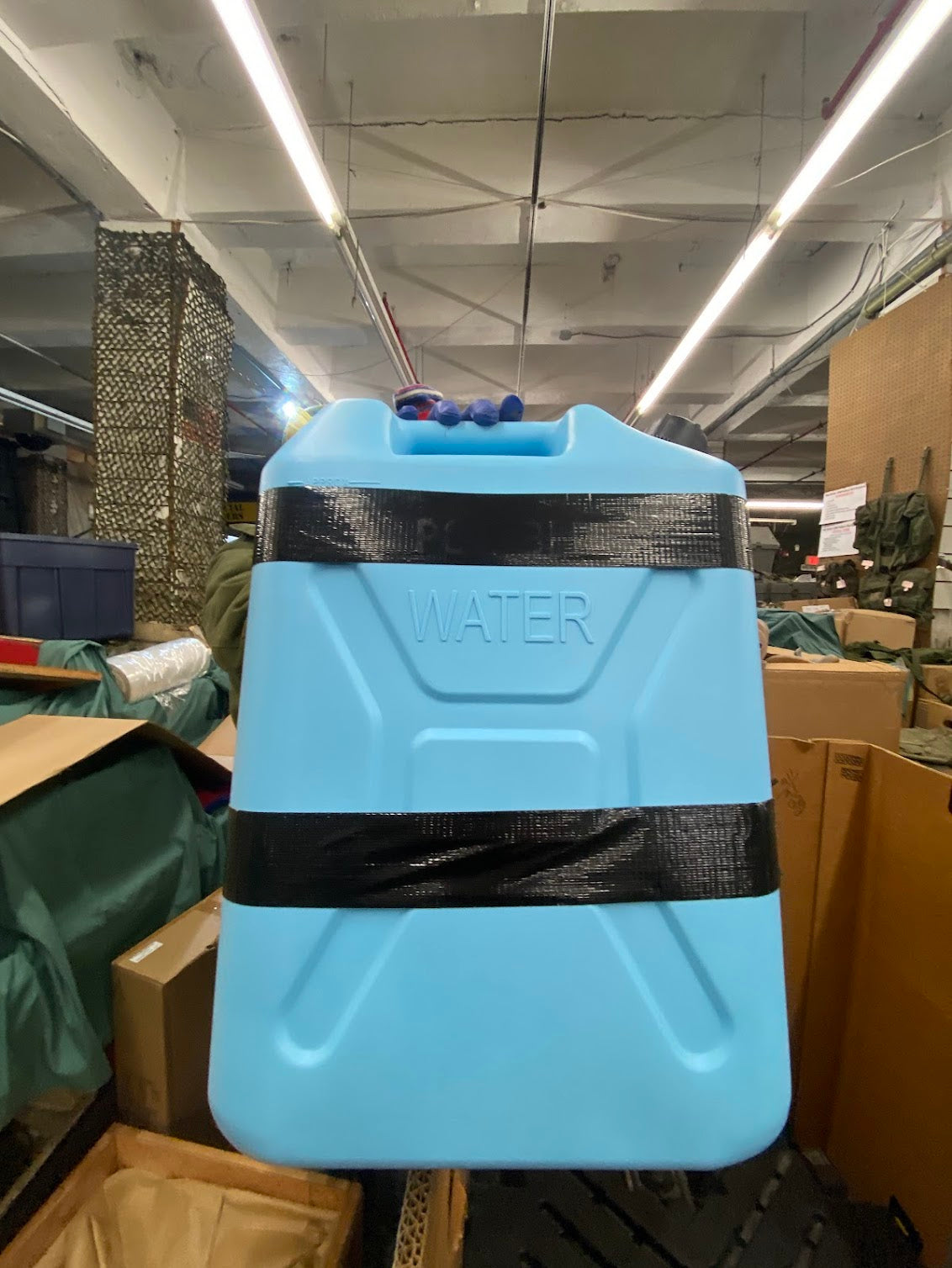 Scepter 04933 Water Container, 5 gal Capacity, 20 L, Polyethylene, Light Blue / New and Used