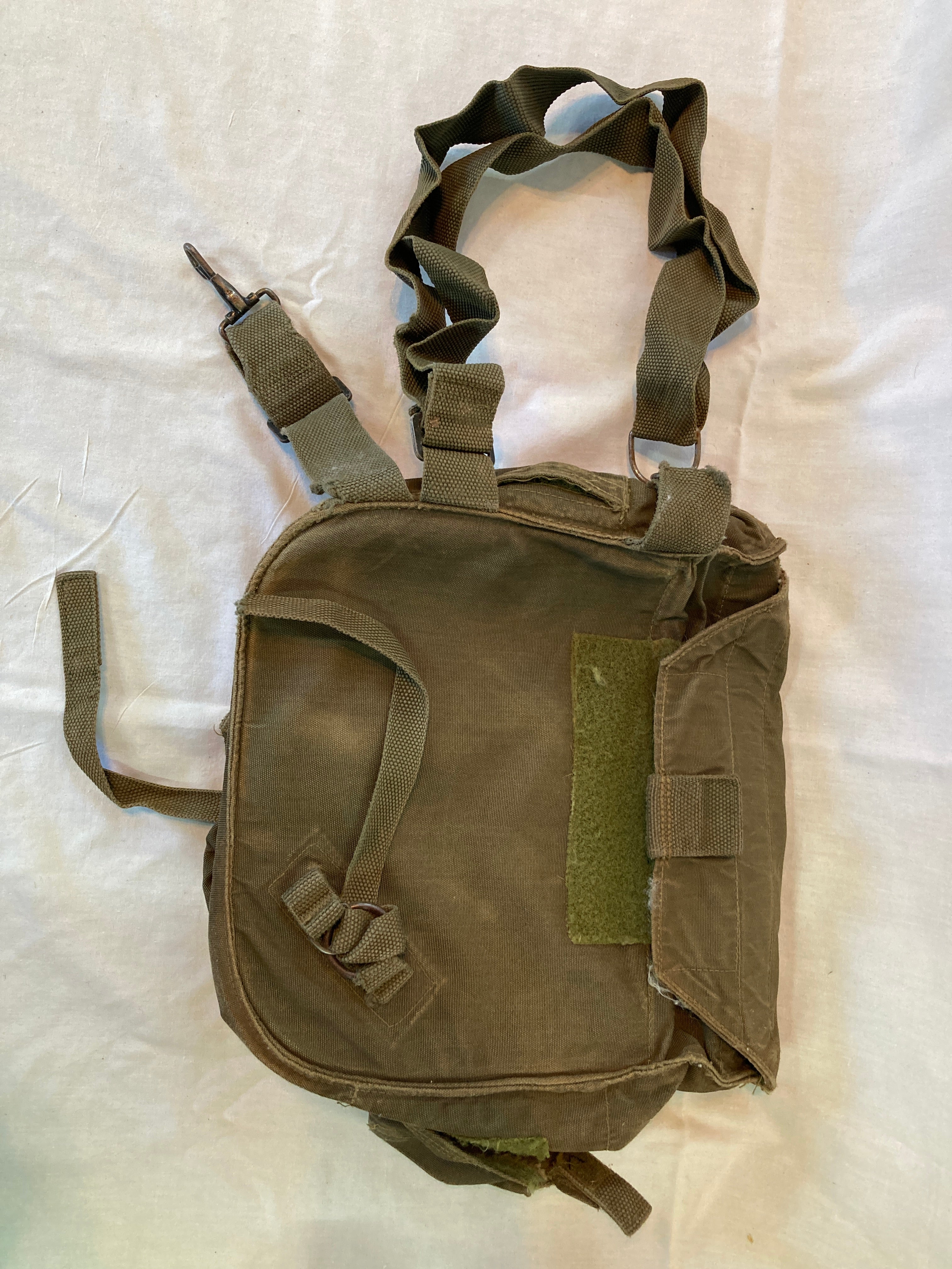 US Military M40 Nylon Gas Mask Bag – camoLOTS.com
