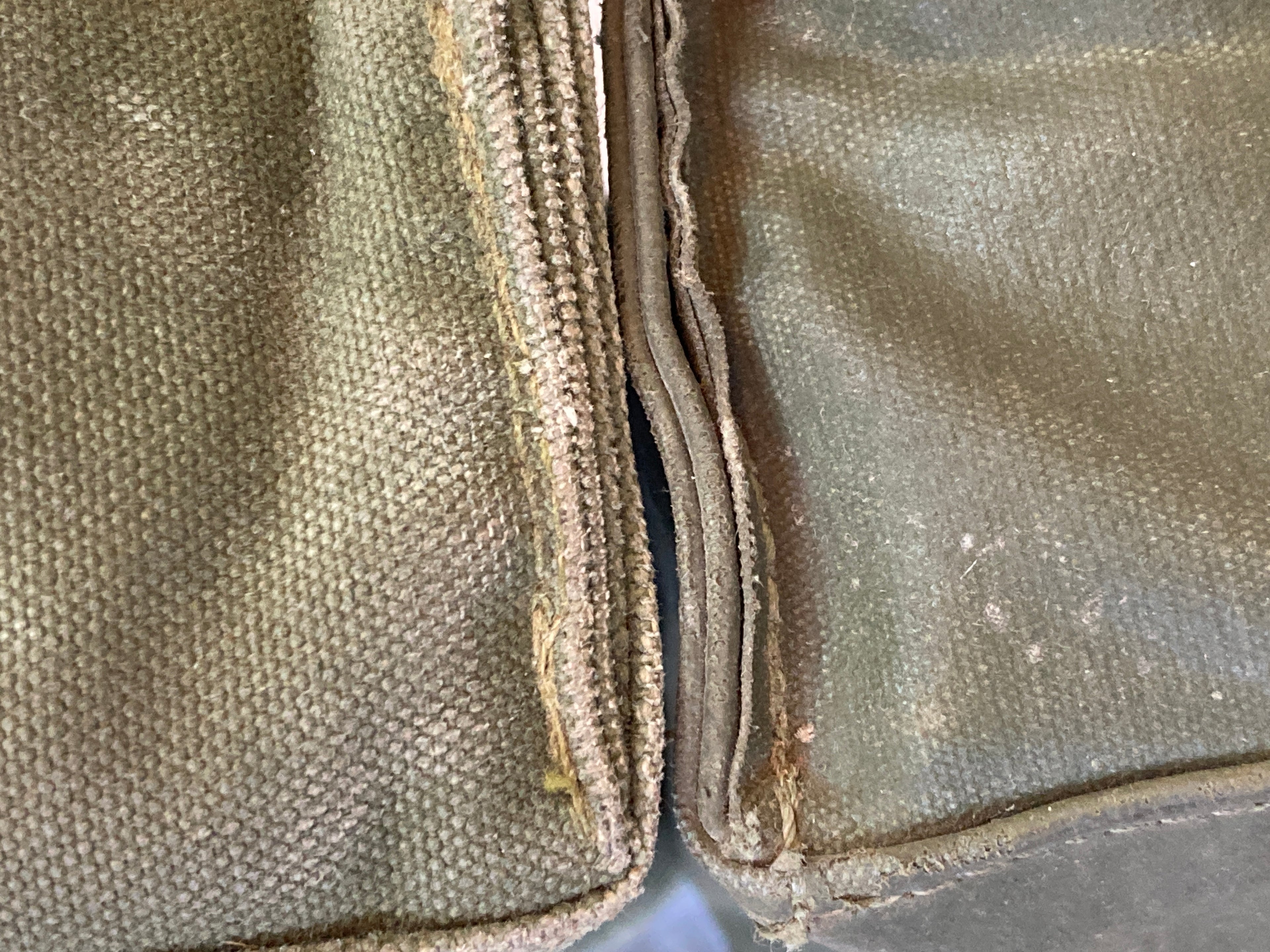 P64 Grenade Pouch Green Canadian Cold War Era
