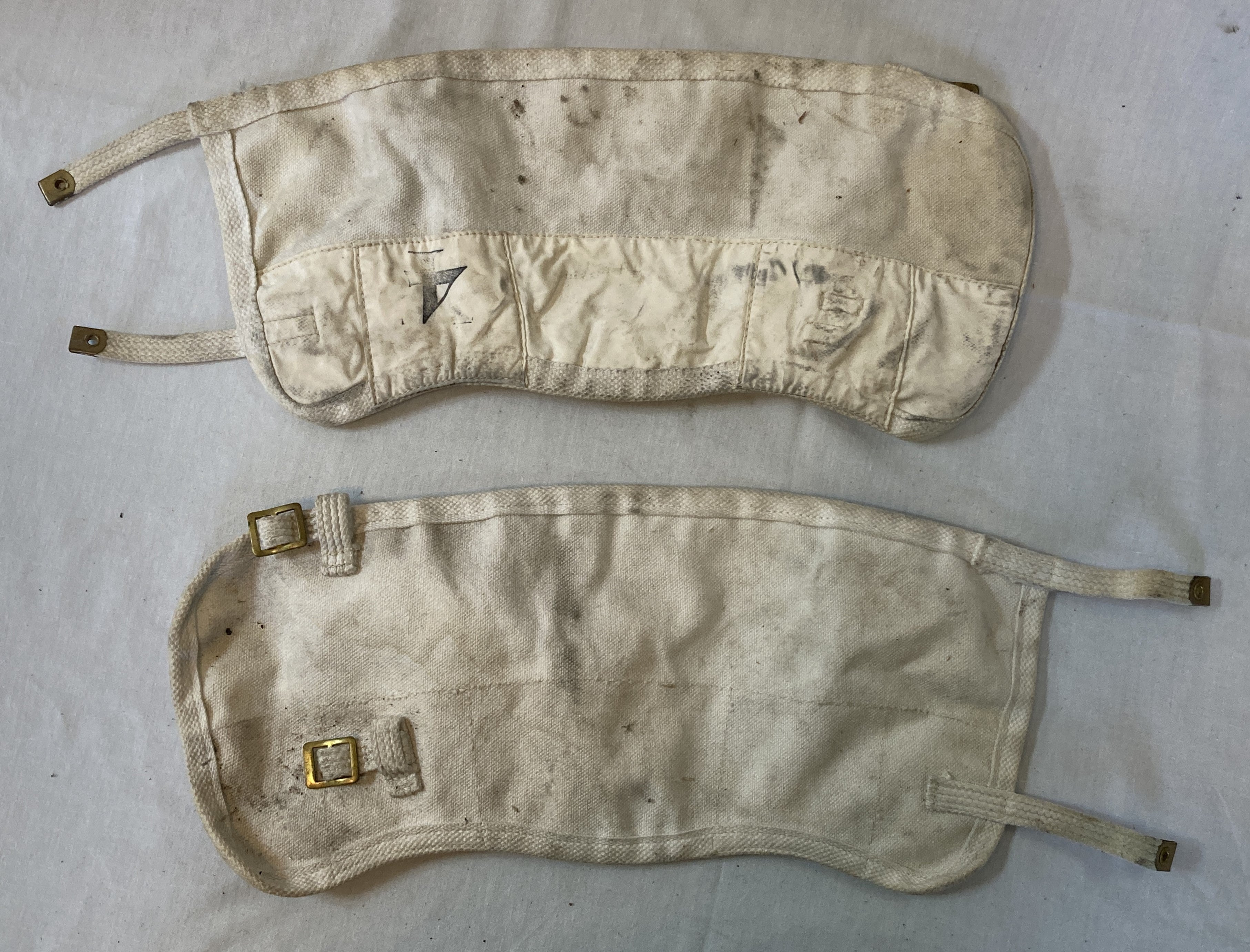 P37 Leggings White Canvas Canada WWII & Postwar