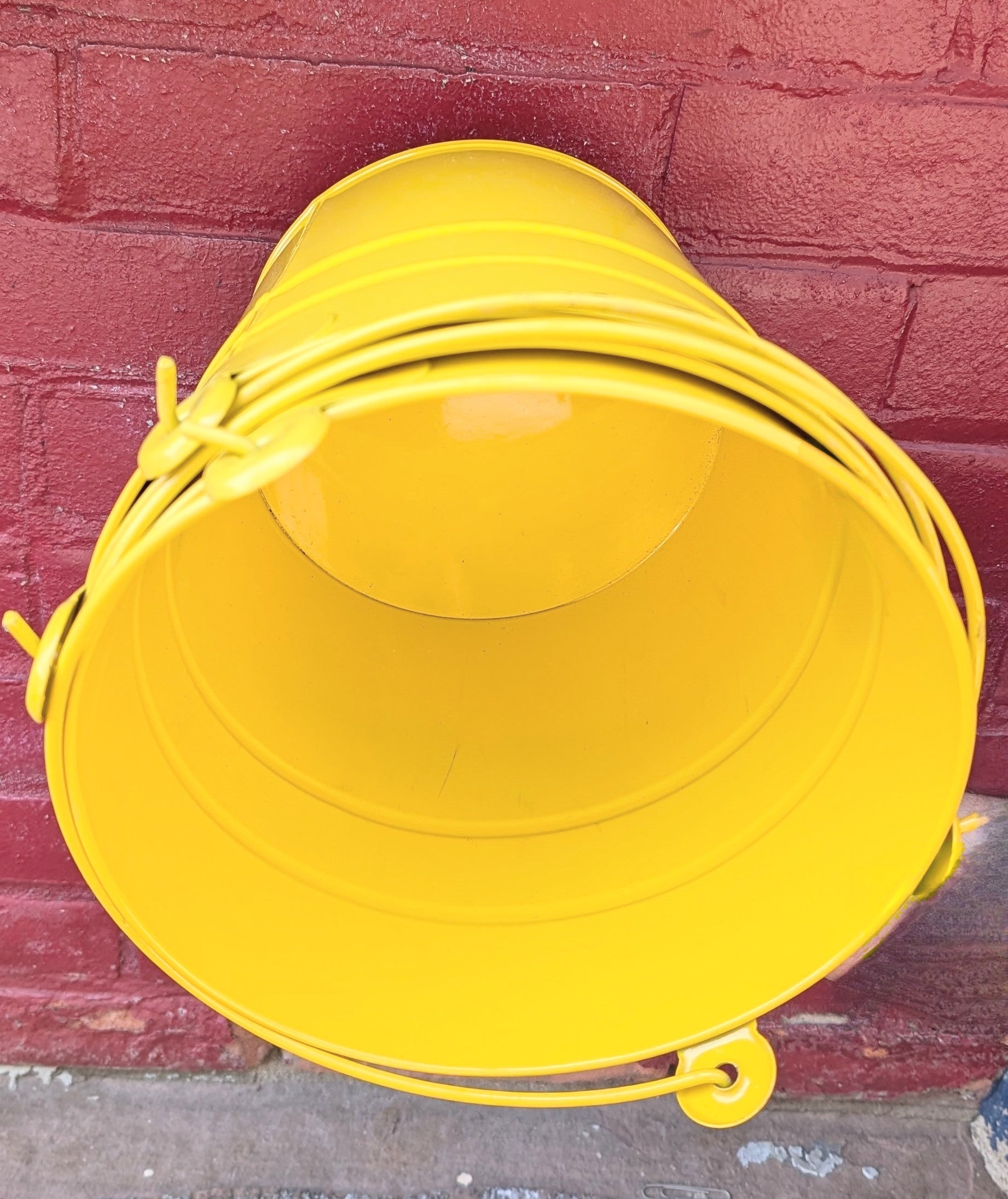 Planter Bucket C Wonder *New*