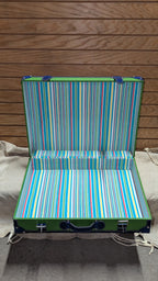 C. Wonder Green Leather Decorative Retro Luggage