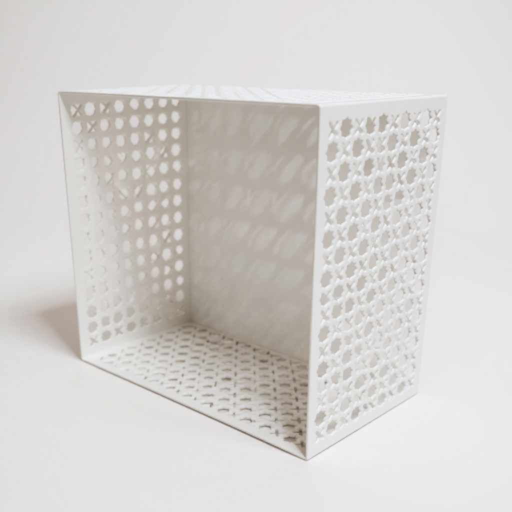 C. Wonder XOXO White Metal Basket