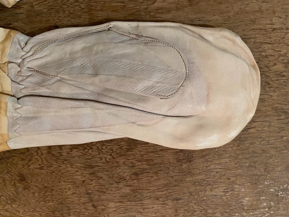 Surplus British Military Aritic Mitt Shell