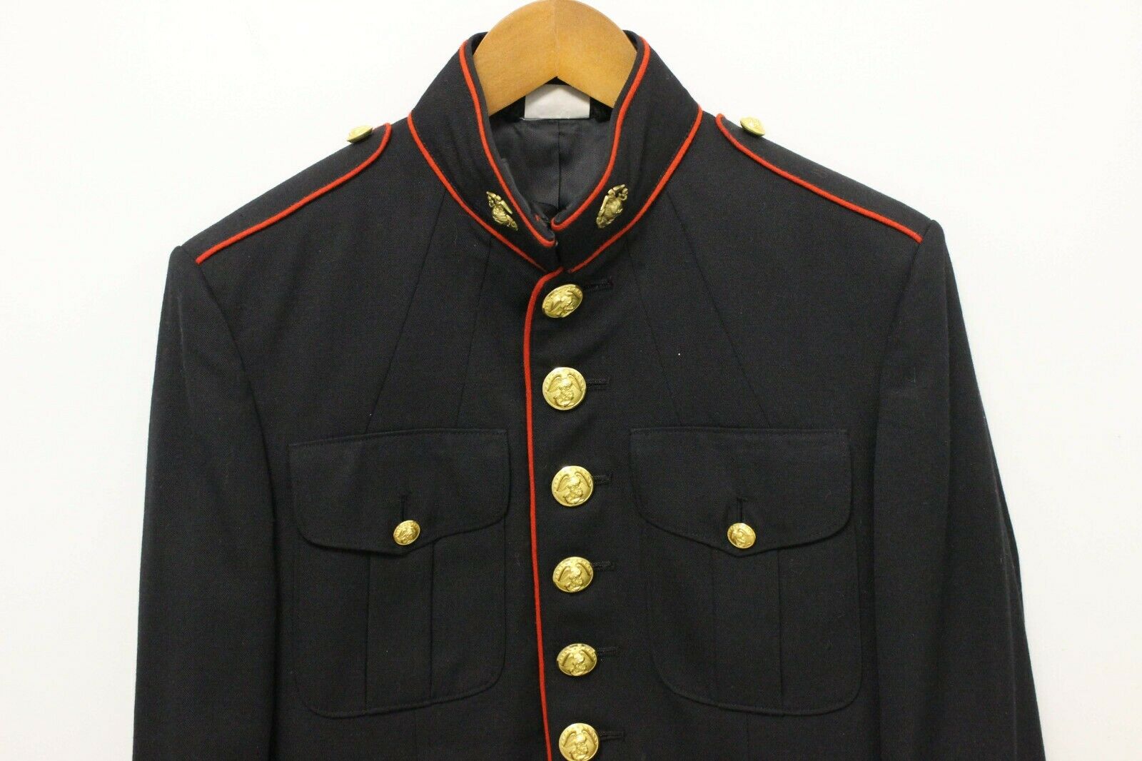 Authentic 39R USMC Dress Blue Jacket Authentic 39R USMC Dress Blue Jacket